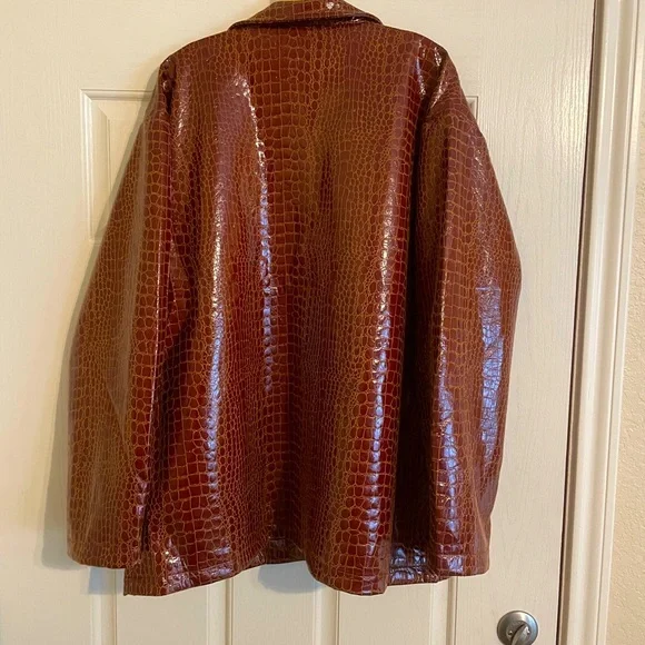 Nasty Gal light weight Cognac color jacket with tons of details - Picture 2 of 4